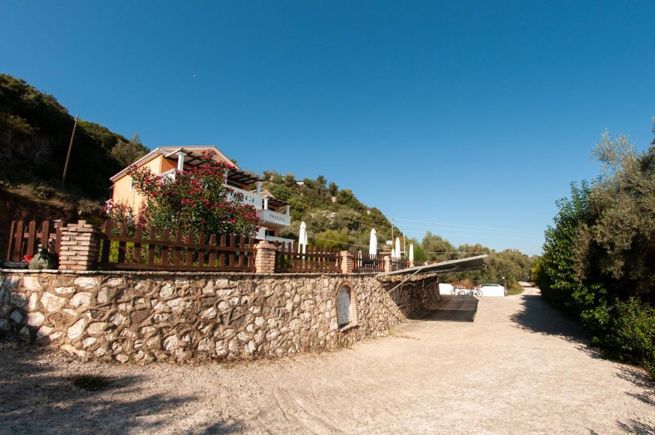Ithaki Holidays Frinion Luaran gambar